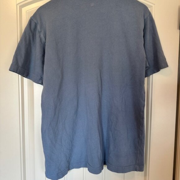 Men's Classic Carhartt T-shirt - Comfortable and Durable - Picture 2 of 2